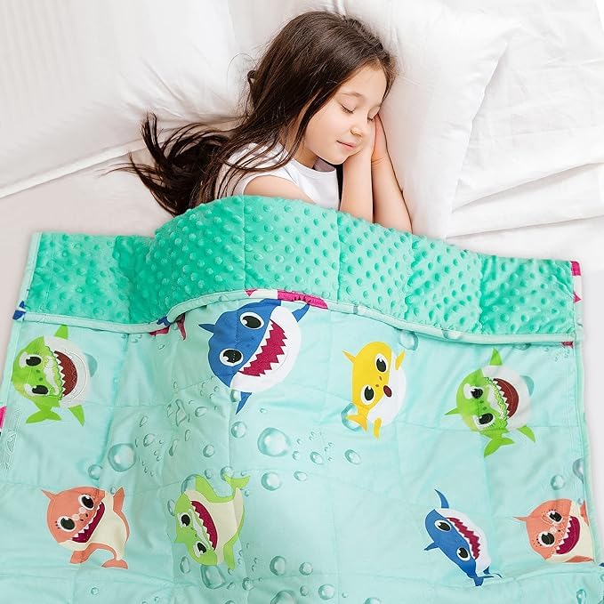 Sivio Weighted Blanket 7 lbs Super Soft Crystal Velvet  Minky Dots Cartoon Patterns Reverise Heavy Throw Heavy Blankets 41 x 60 Inch Green Shark