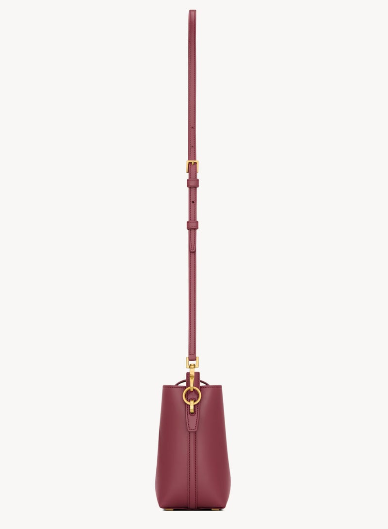 Yves Saint Laurent Le 37 YSL Bucket Bag in Smooth Leather - Image 4
