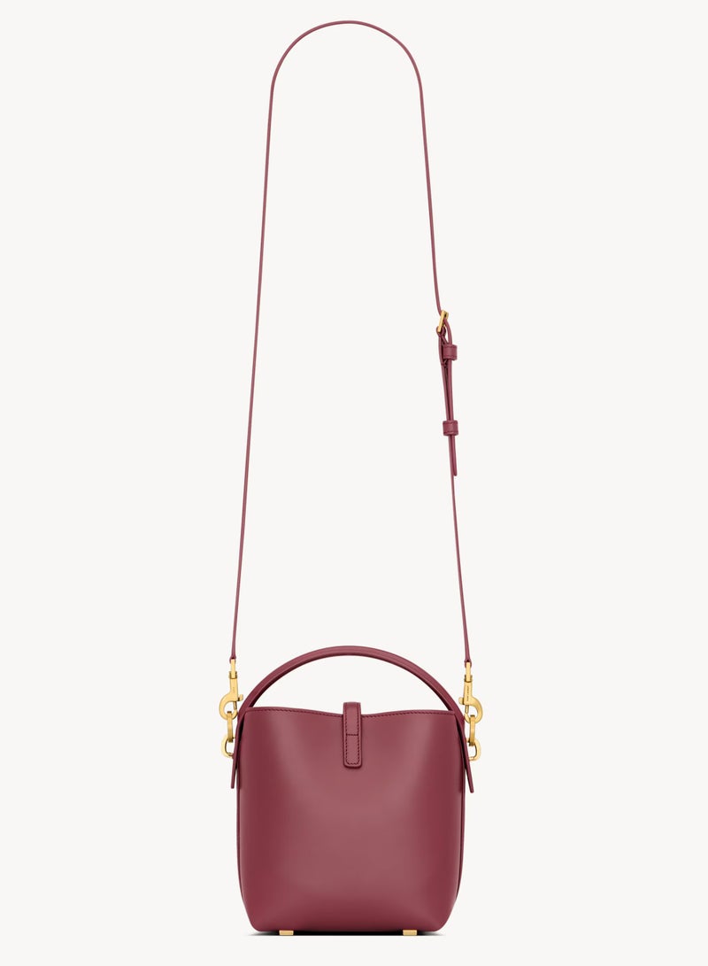 Yves Saint Laurent Le 37 YSL Bucket Bag in Smooth Leather - Image 3