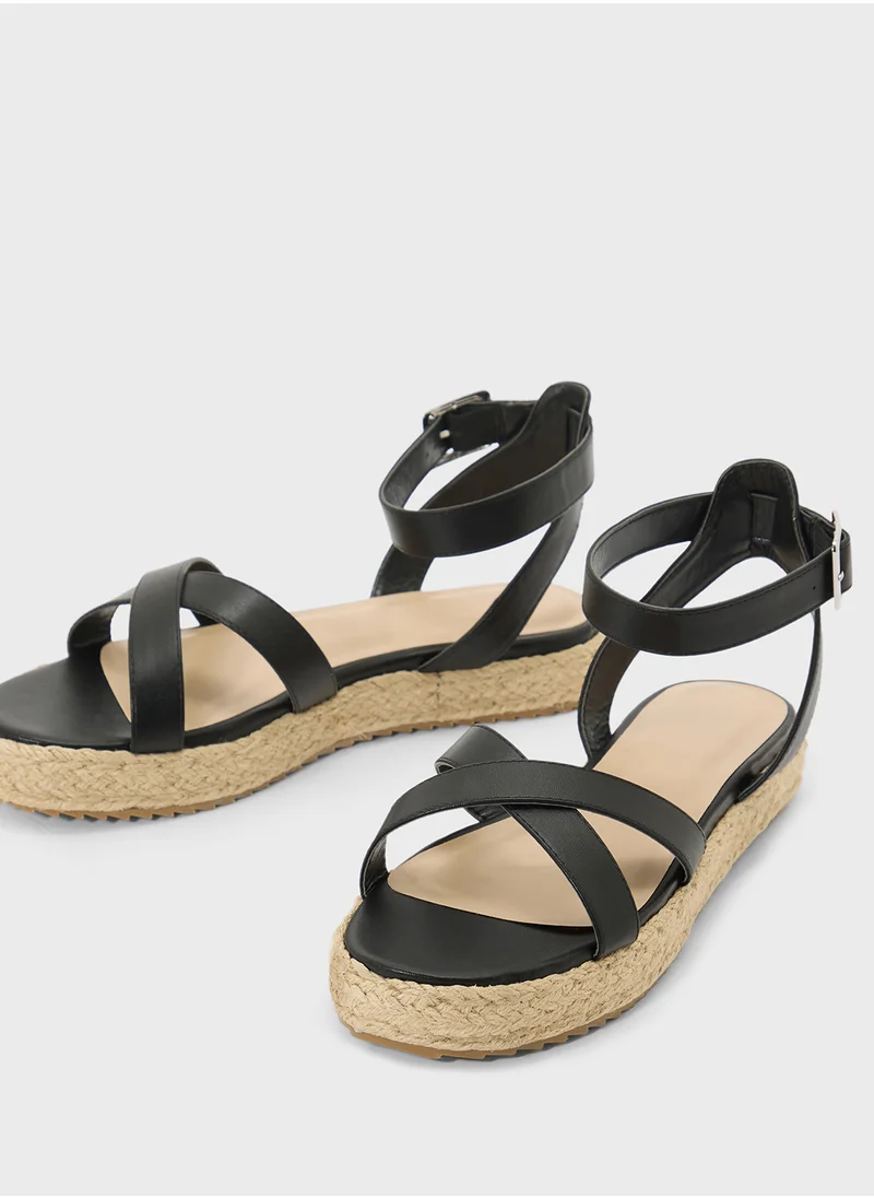 ترافل من نمشي Flatform Crossover Strap Wedge Sandal