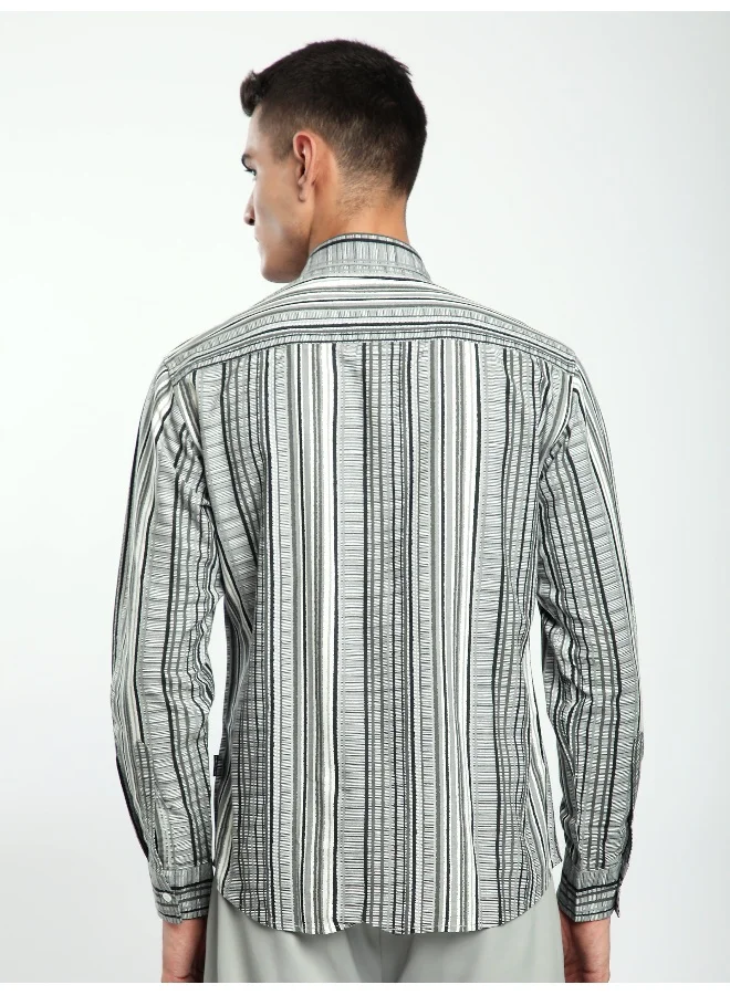 بيونغ قميص مخطط باللون الرمادي بطبعة متعددة