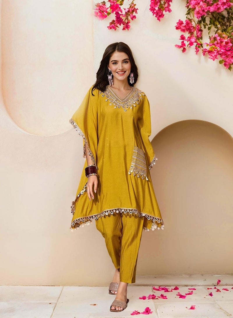 ISHIN Women Yellow ROMAN SILK 2 Pcs Kurta Set - Image 3