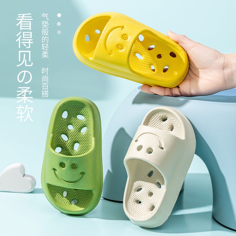 Children'S Bathroom Slippers Soft And Lightweight Girls' Boys Summer Water Leakage Quick-Drying Bath Non-Slip Hollow-Out Household Sandals And Slippers - Image 2