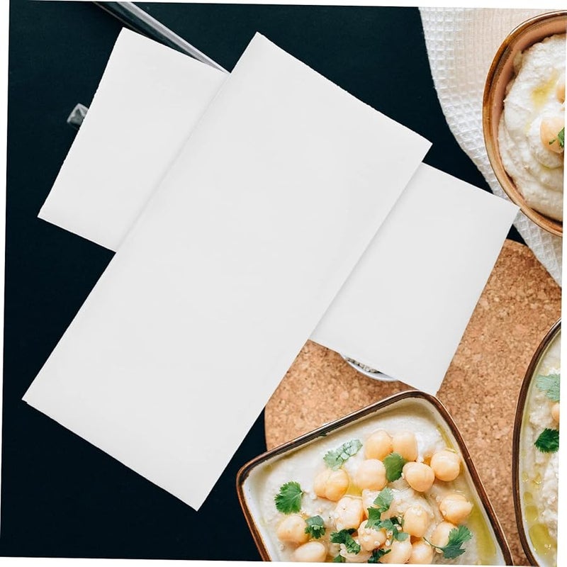 مناديل بيضاء يمكن التخلص منها 100 قطعة ناعمة وماصة لحفلات الزفاف والولائم والحفلات وديكور الطاولة - Image 4