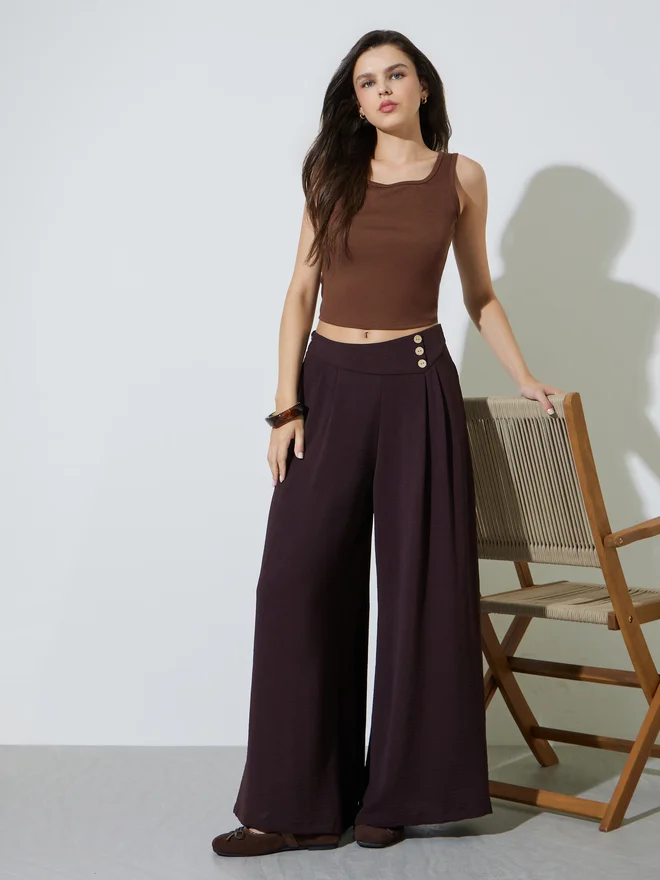 Styli Styli Brown Fold-Pleat Detail Wide Leg Pants