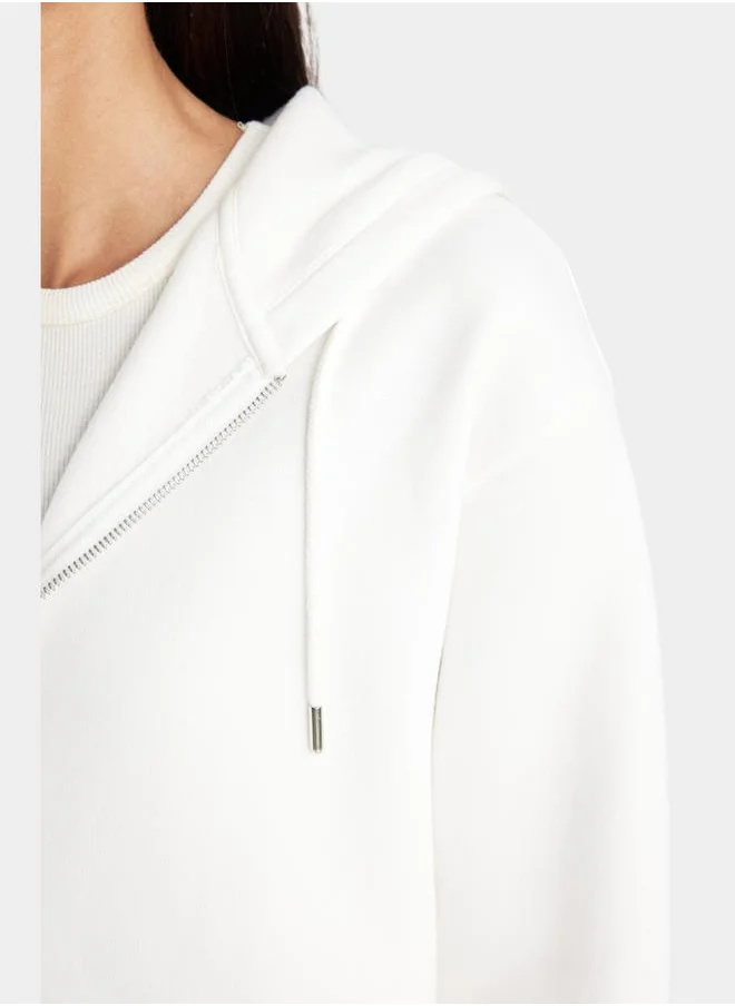 ديفاكتو Plain Hooded Relaxed Fit Zip-Up Sweatshirt by Styli