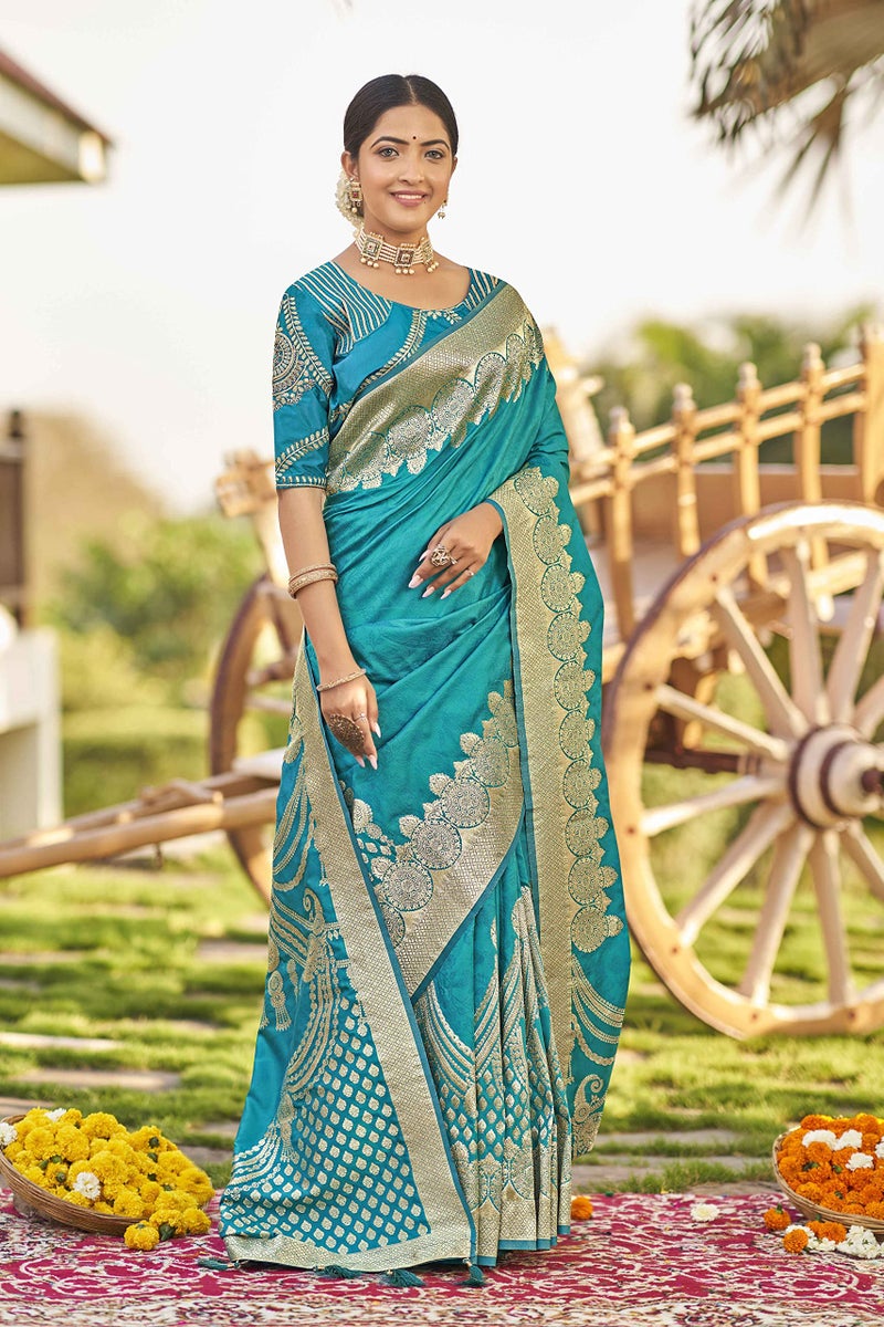 MANOHARI adorable woven pattern Banarasi Silk saree for women with Blouse Piece_MN1743 - Image 5