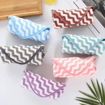 AYUS Microfiber Bath Towel | Lightweight & Quick Drying | Ultra Absorbent Towel | 140 x 70 cm - 500 GSM (1) - Image 4