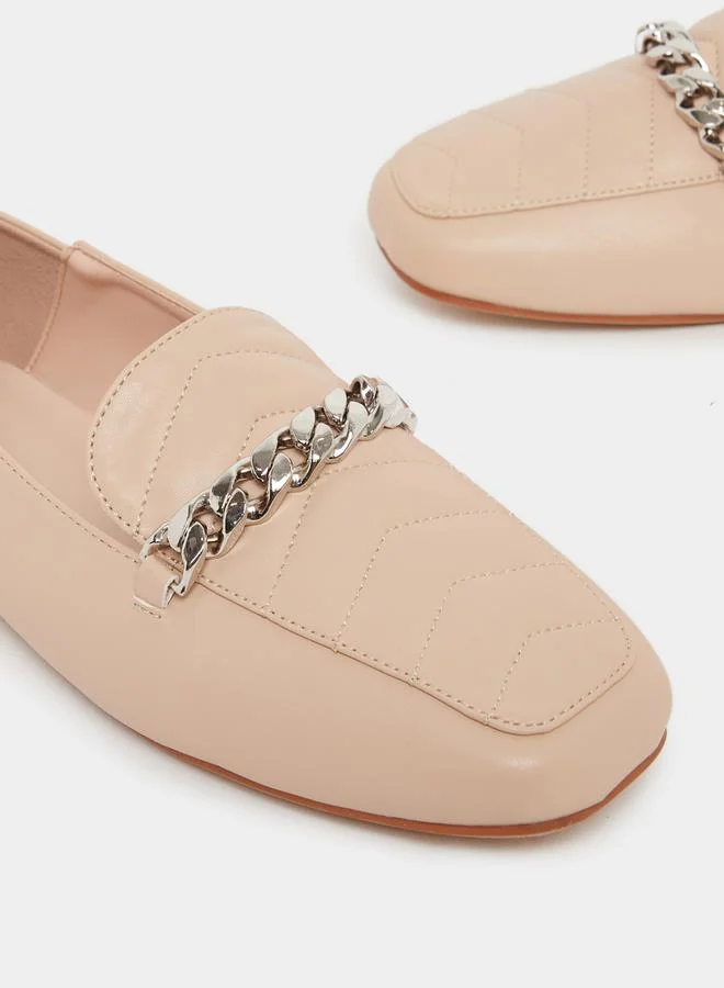 Styli Styli Quilted Chain Trim Casual Shoes
