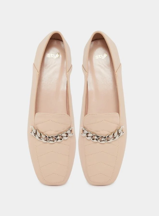 Styli Styli Quilted Chain Trim Casual Shoes