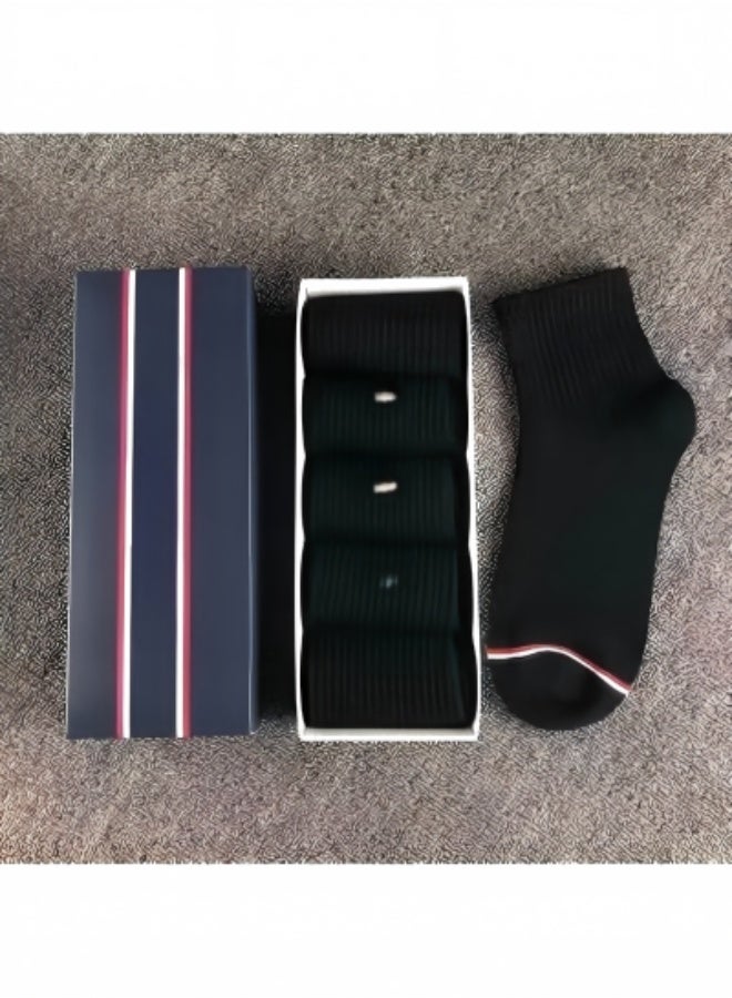 5 pairs of medium cotton socks in a box, breathable and sweat-wicking all-season casual socks - Image 1