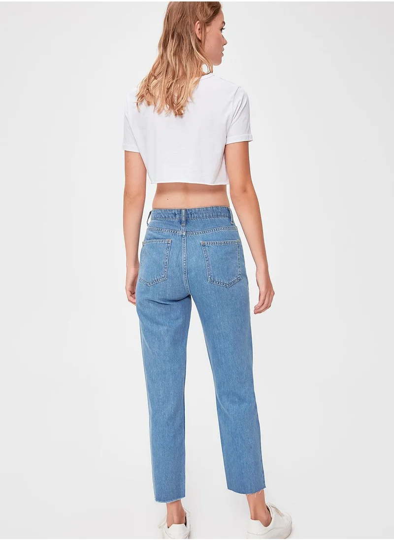 trendyol High Waist Distressed Mom Jeans