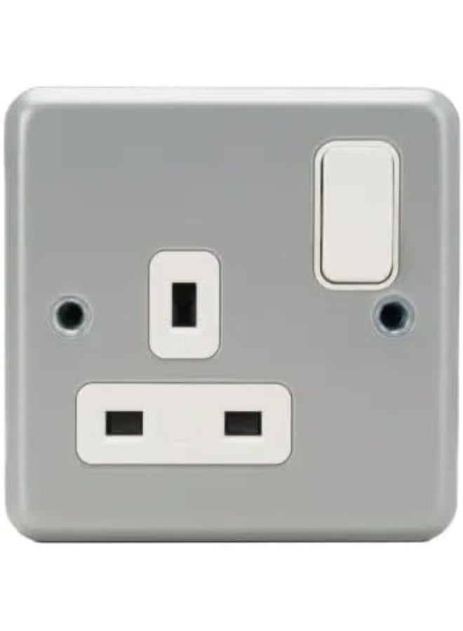 melfi Metal Clade Electrical Wall Switch: Epoxy Gray Powder Coated For Enhanced Durability - Image 4