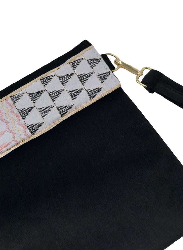 Generic - Ornate pouch - Image 1