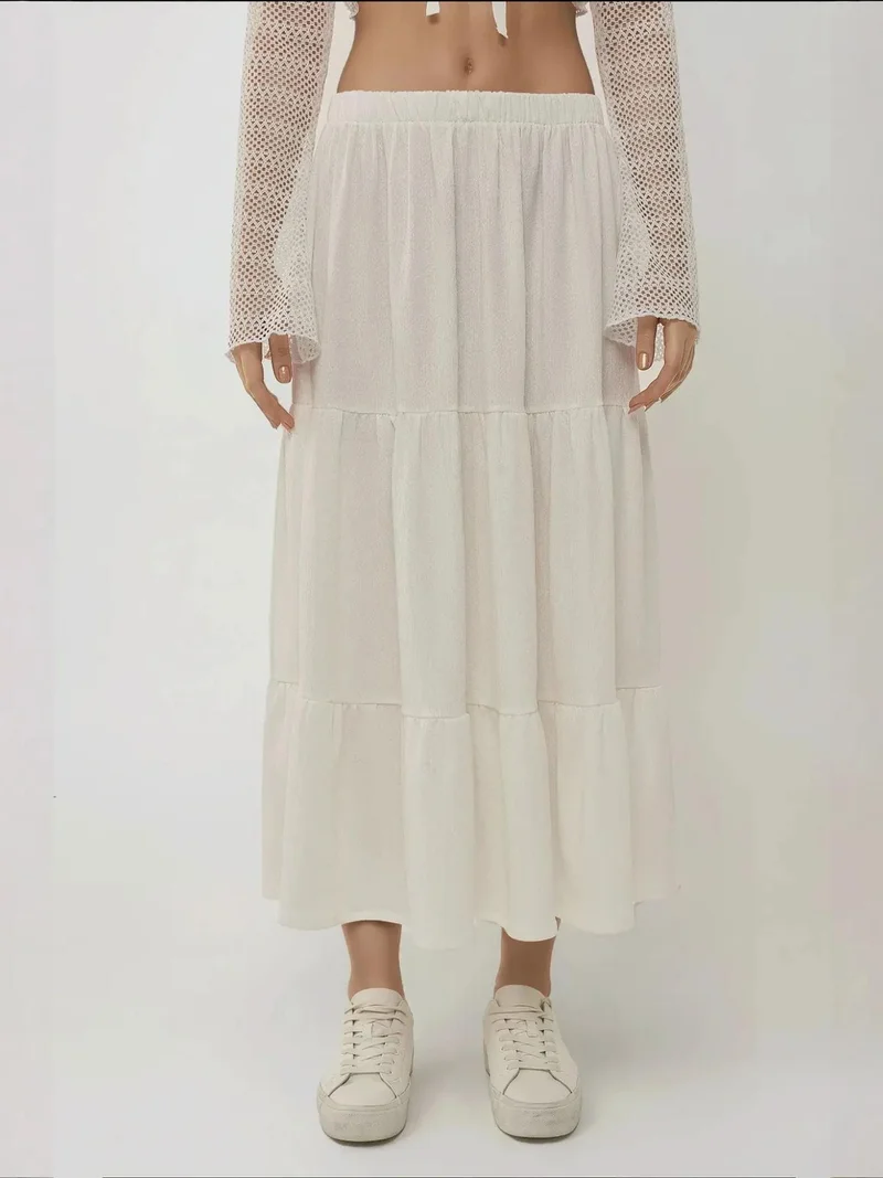 زوبعة تنورة ماكسي بنقوش بارزة بخصر عالٍ