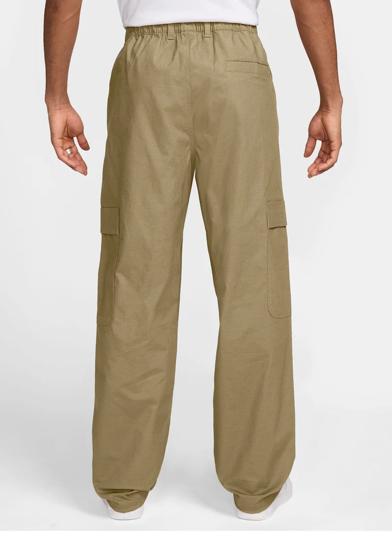 Nike Club Woven Cargo Sweatpants
