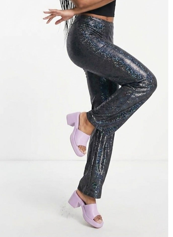 Women glowy metallic lycra pants - Image 2