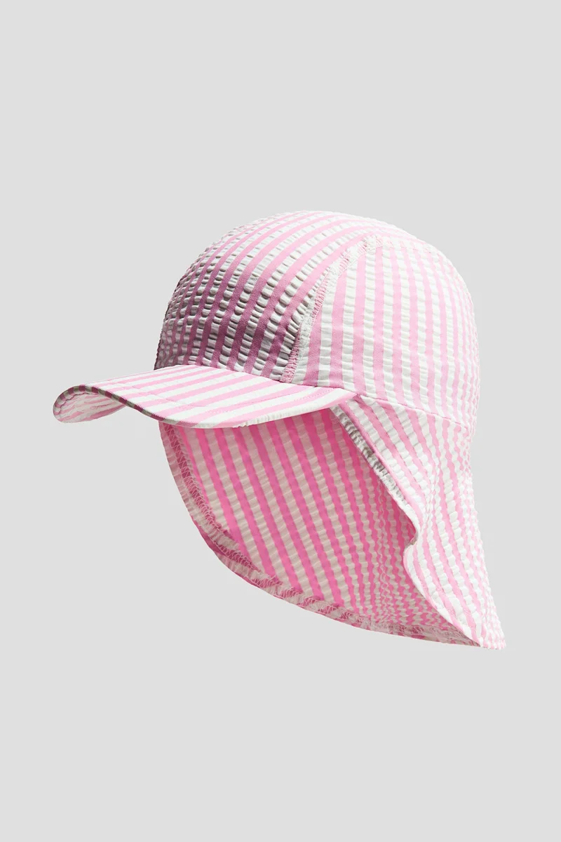 H&M UPF 50 seersucker sun cap
