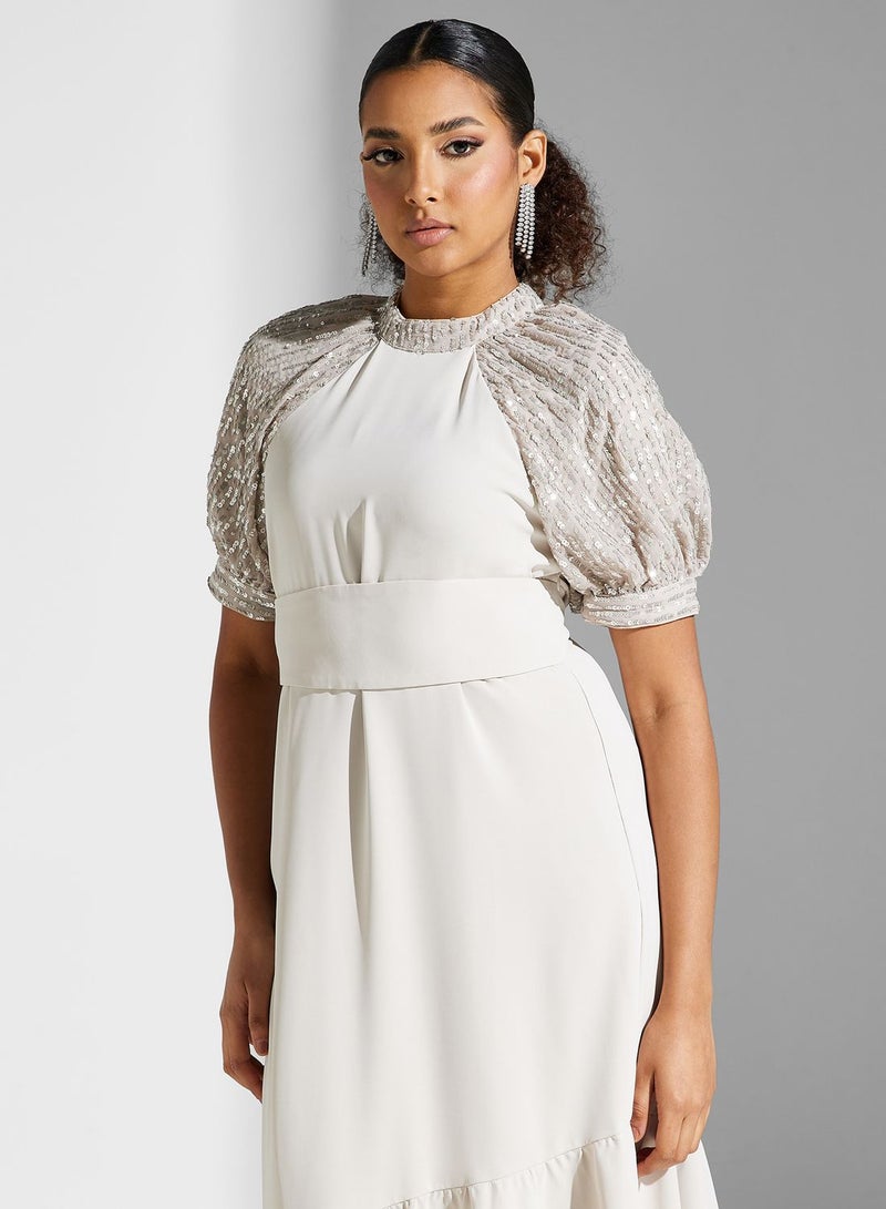 Montania Sequin Sleeve Midi Dress - Image 3