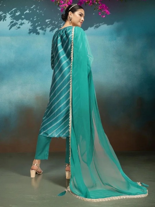 ISHIN Women'S Green Nylon Blend Embellished Tunic Full Length Pleat Front Straight Fit Kurta Set