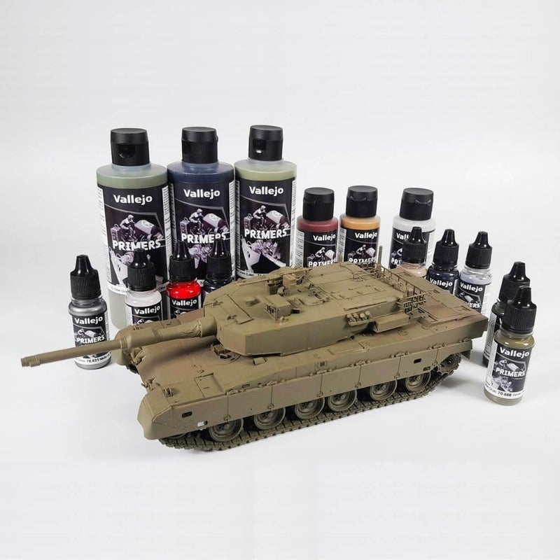 Vallejo Model Color 200 ml Acrylic Polyurethane Primer - Grey - Image 4