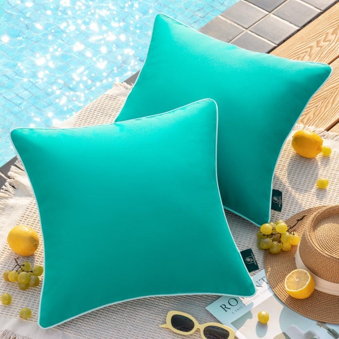 PACK OF 2 OUTDOOR WATERPROOF SOLID THROW DECORATIVE PILLOW COVER DECORATIVE SQUARE OUTDOOR PILLOWS CUSHION CASE PATIO PILLOWS FOR COUCH TENT SUNBRELLA 18X18 TURQUOISE