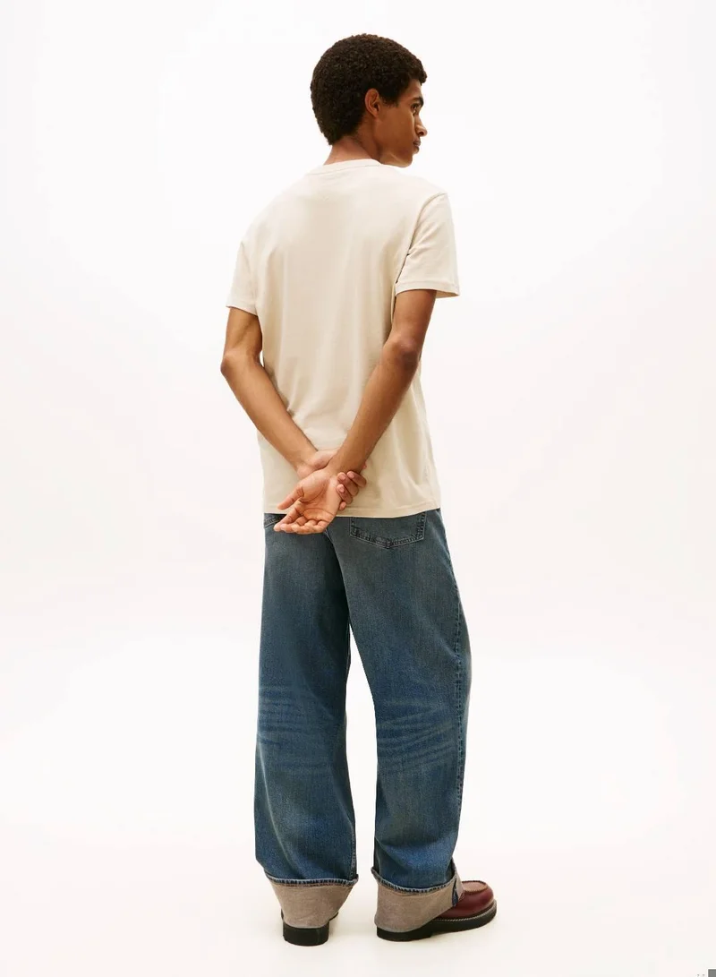 TOMMY JEANS Logo Slim T-Shirt