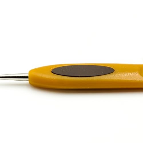 Clover 1025 Soft Touch Steel Crochet Hooks, No. 10/0.75mm - Image 2