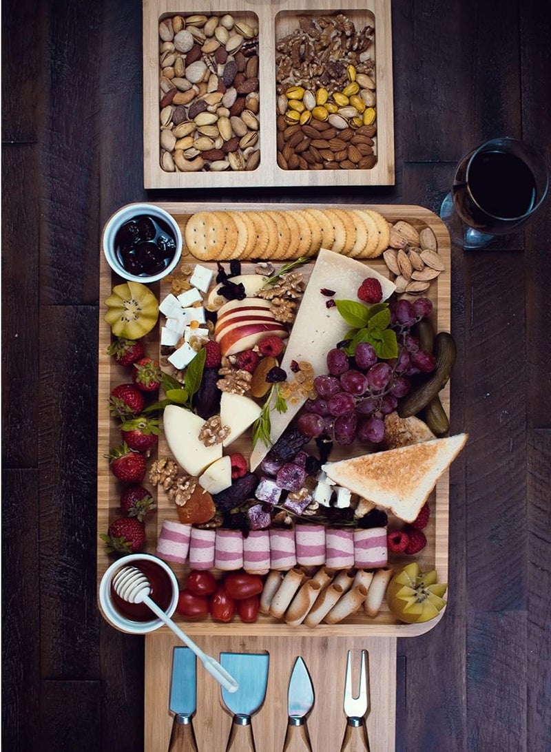 يوستيد مجموعة كبيرة جدًا من ألواح الجبن والسكاكين - صينية تقديم طبق اللحوم من الخيزران - Image 2