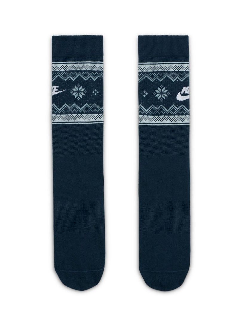 Nike جوارب نايك اليومية الأساسية بتصميم فير آيل - Image 2