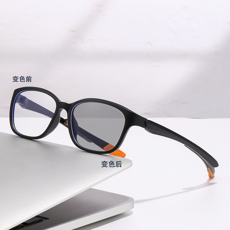 Automatic color-changing ultra-light anti-blue light myopia glasses outdoor sports cross-border TR90 leisure style all-match myopia glasses - Image 1