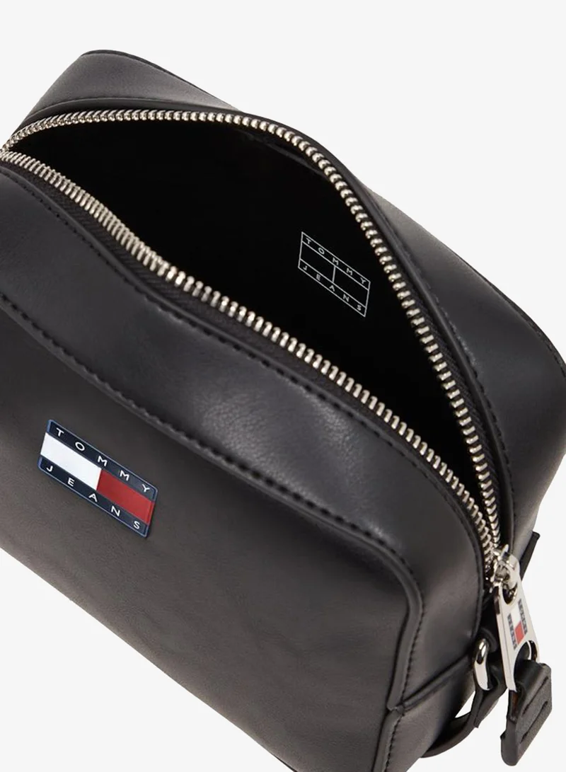 TOMMY JEANS ESSENTIAL CAMERA BAG