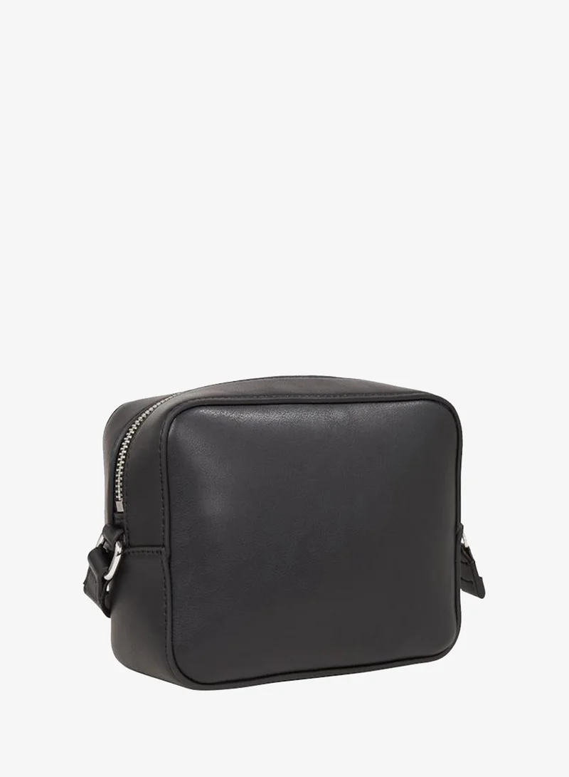 TOMMY JEANS ESSENTIAL CAMERA BAG