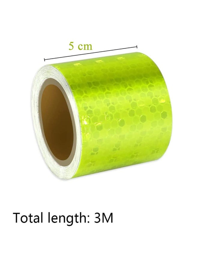 2 لفات من الشريط العاكس، شريط أمان 3M × 5 سم، ملصقات تحذيرية لاصقة ذاتية من البلاستيك المقاوم للماء، شريط أمان للدراجات الهوائية والسيارات والشاحنات والدراجات النارية وعربات الأطفال والخوذات في الليل، أصفر وأبيض - Image 3