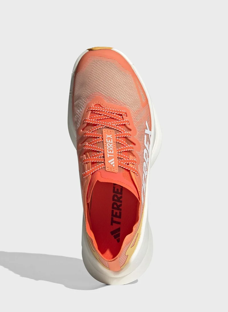 adidas حذاء ركض تيريكس أجرافيك سبيد