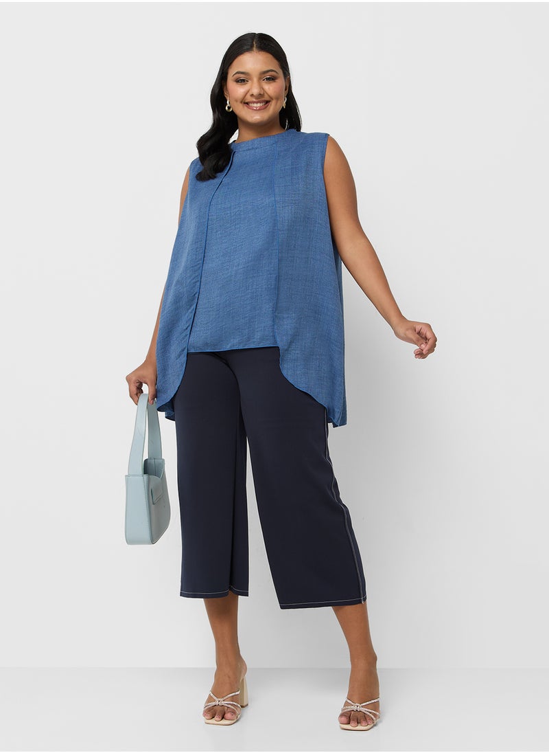 Sleevess Top With Longline Cape