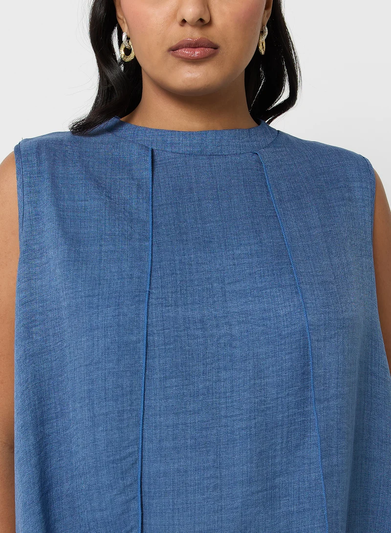 Ella Plus Sleevess Top With Longline Cape