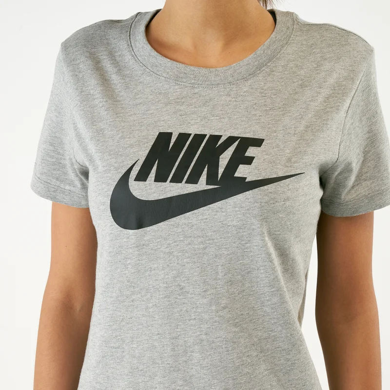 Nike Women's Sportswear Essential T-Shirt