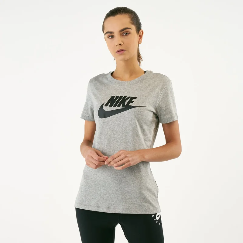 Nike Women's Sportswear Essential T-Shirt