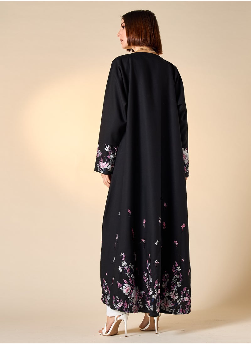 هدية المدينة  - HM - عباية سوداء مطرزة مع حجاب - Image 1