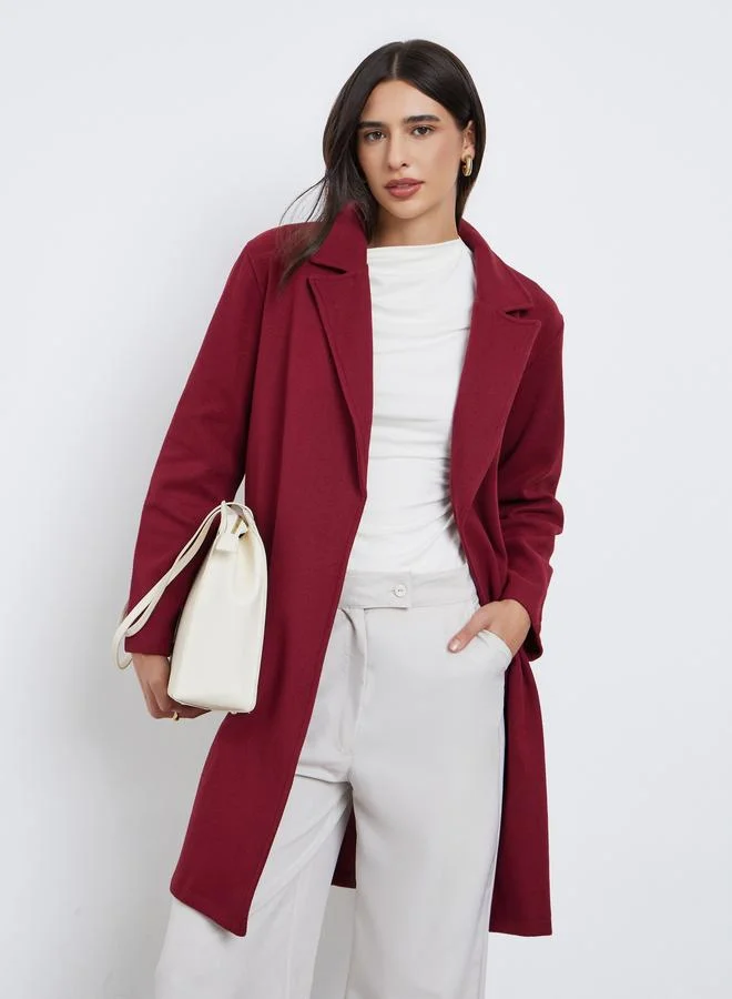 ستايلي معطف بمظهر الصوف وقصة عادية مع حزام