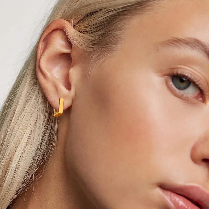 Gacimy Huggie Hoop Earrings for Women 14k Gold Plated, Small Hoop Earrings for Women, 1/2 Inch Square - Image 2