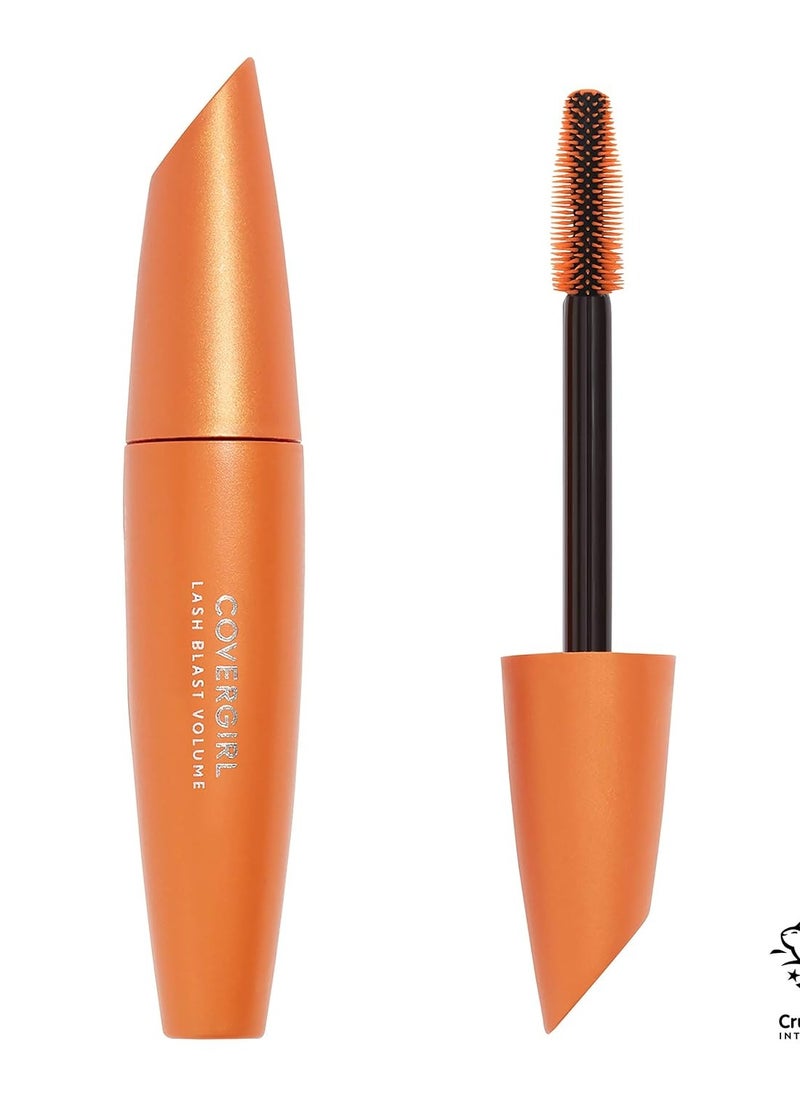 CoverGirl Covergirl LashBlast Volume Mascara and Lash Blast Amplify Eyelash Primer, Very Black, Value Pack  - Image 3