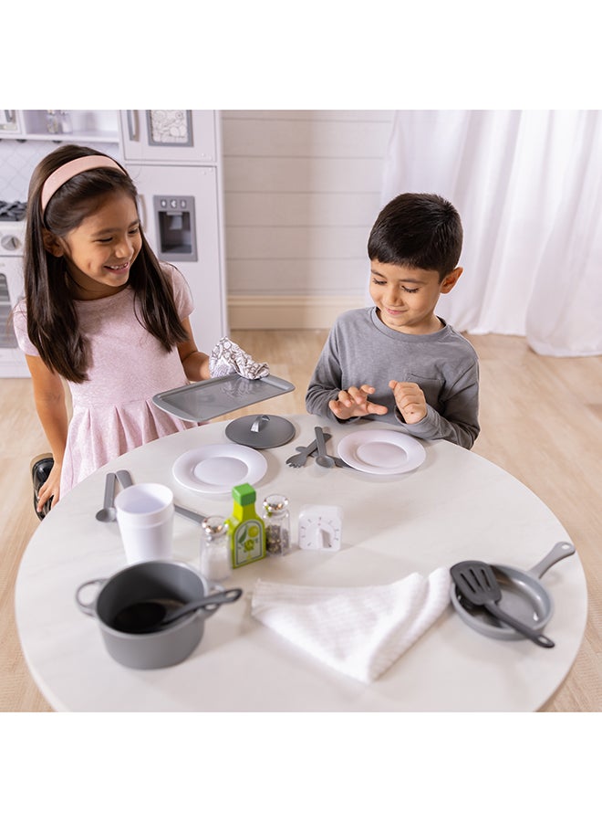 Melissa & Doug مجموعة ملحقات مطبخ اللعب من ميليسا ودوج 22 قطعة - أدوات، قدر، مقالي، والمزيد - Image 5