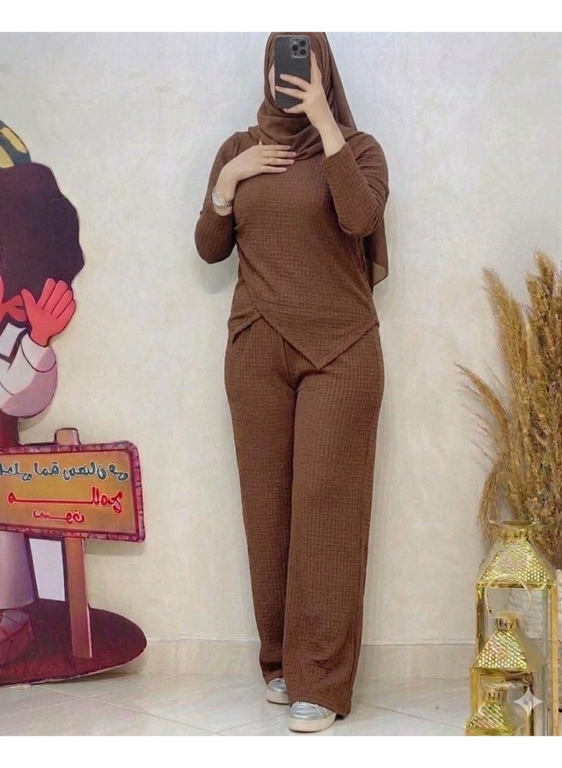 Women's Two-Piece Casual Suit, Elegant Style, Soft Turkish Jacquard Fabric. Includes a modern cut blouse and wide-leg pants. One size fits up to 70kg. Brown, Code 802. - Image 2