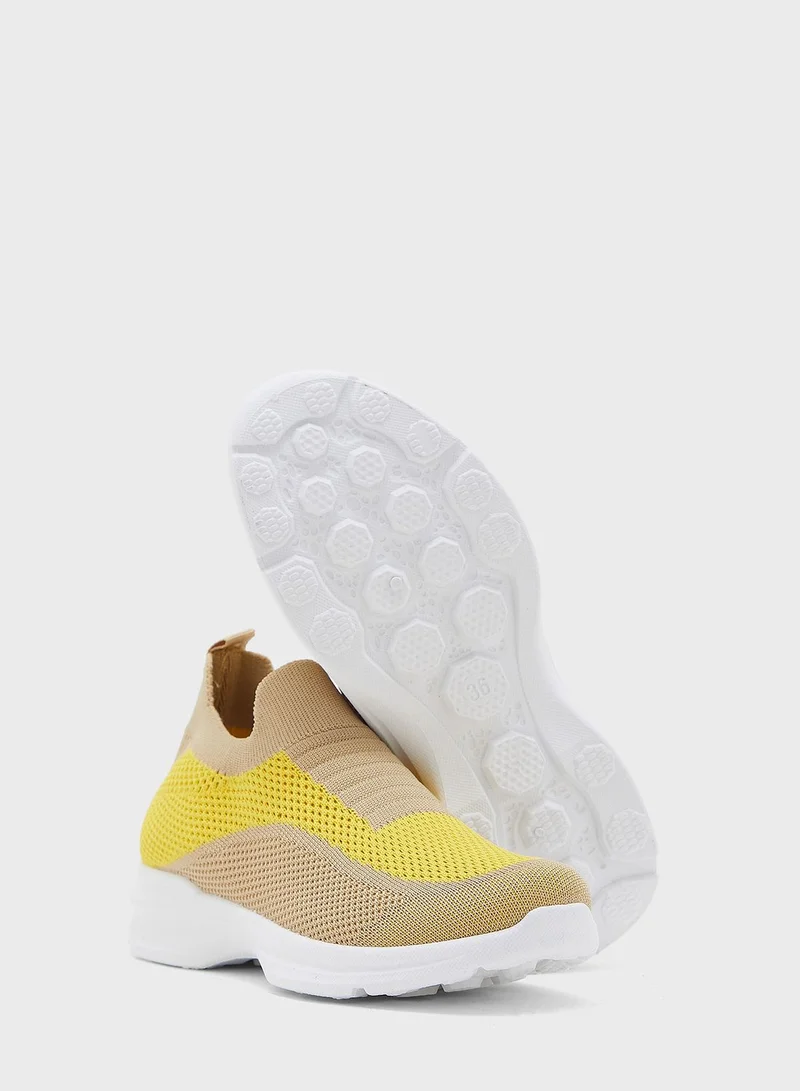 Ginger Ribbed Knit Pull On Comfort Sneaker