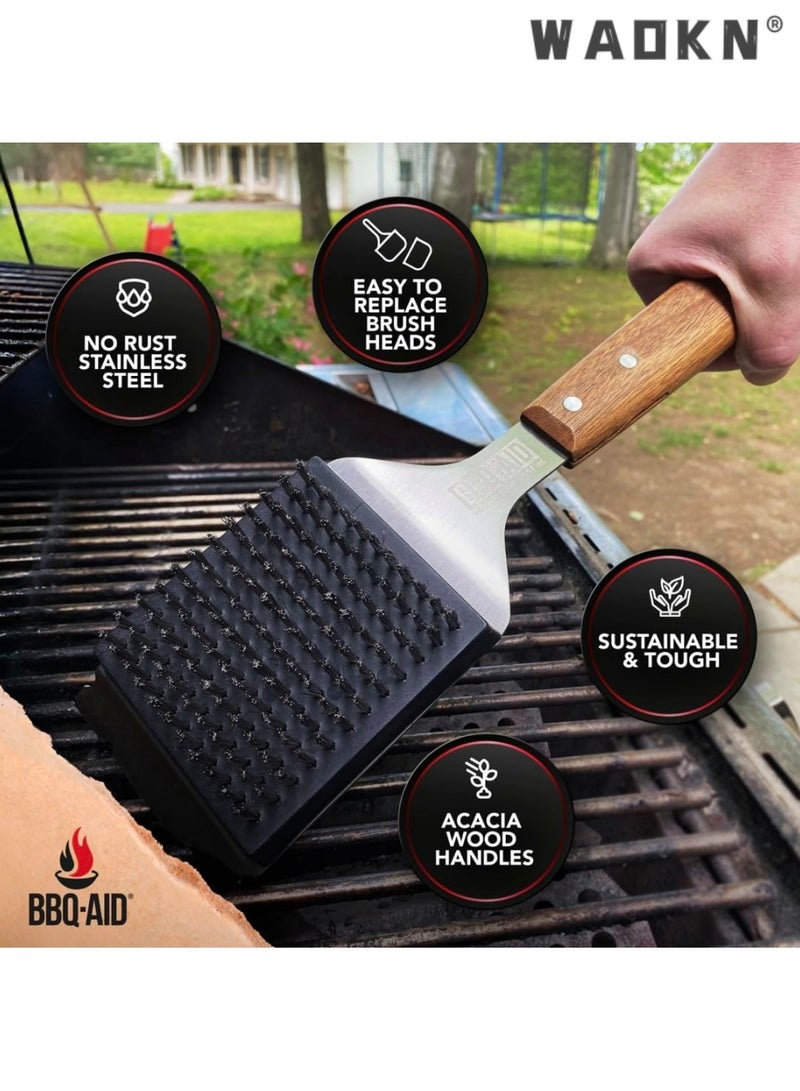 دبليو أيه أو كي أن فرشاة شواء ومكشطة شواء من BBQ Aid - فرشاة شواء للشواء في الهواء الطلق بمقبض خشبي كبير ممتد ورأس شعيرات من الفولاذ المقاوم للصدأ قابل للاستبدال - لا تسبب خدشًا - فرشاة شواء لأي شواية - Image 5