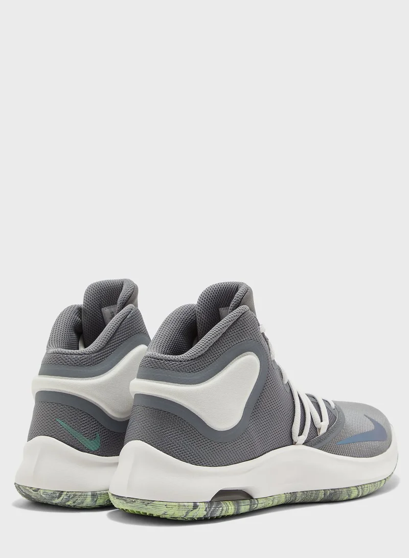 Nike Air Versitile IV