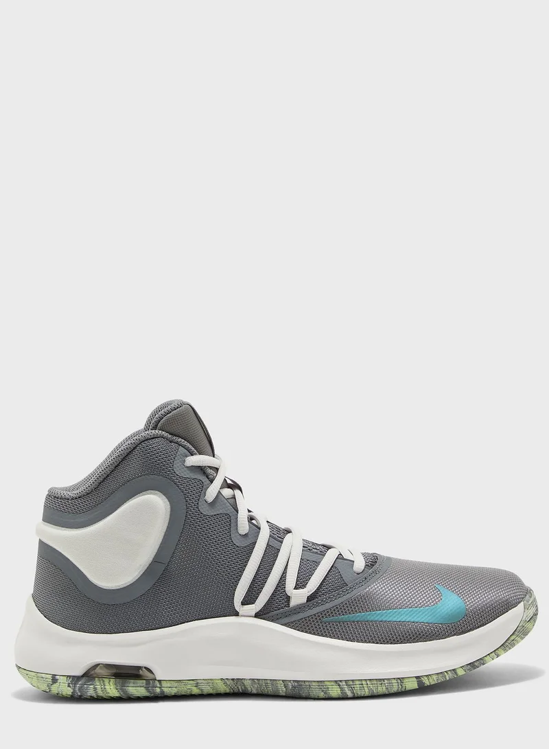 Nike Air Versitile IV