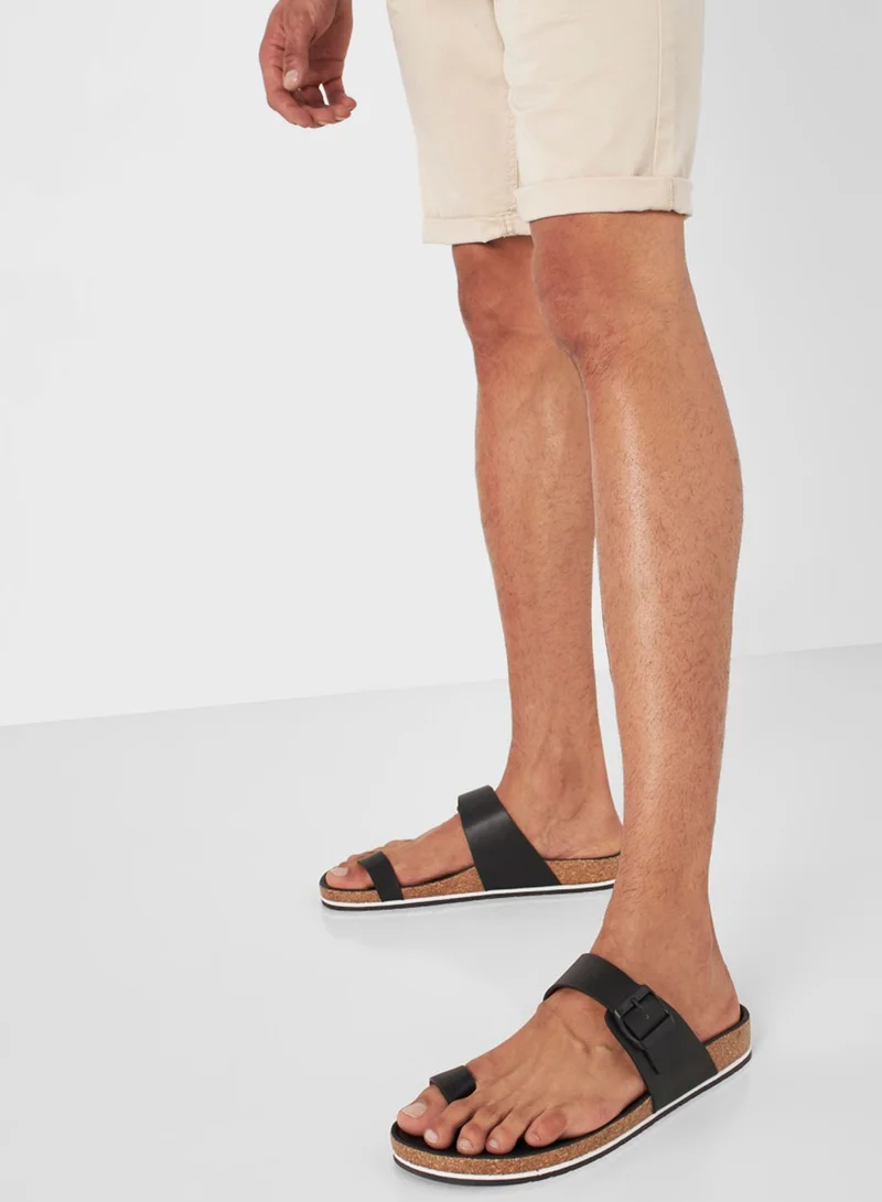 Le Confort Toe Ring Sandals